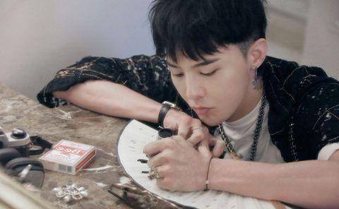 gd权志龙女友都有这项必备条件?