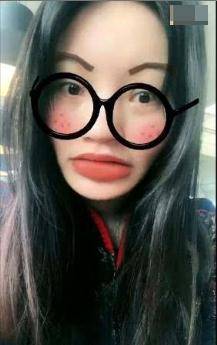 7位"歪嘴女战神":金晨时尚,刘涛大气,何琳歪到离谱_朱迅_柳岩_王心凌