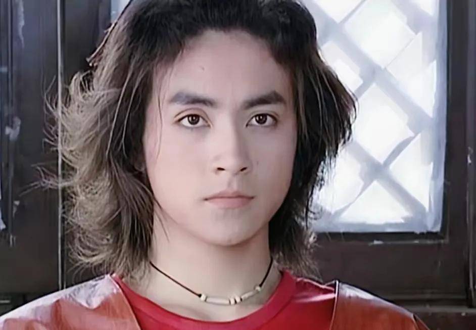 古装美男还得看"半老徐爹",《长月》众小鲜肉竟帅不过一群老头_黄海冰