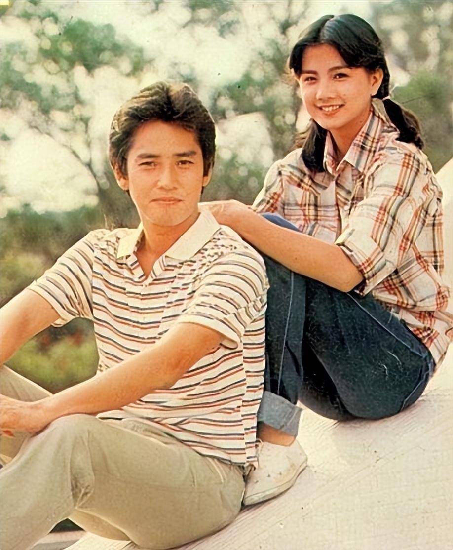 谭咏麟,终于为自己的"潇洒"付出了代价_杨洁薇_事业_网友