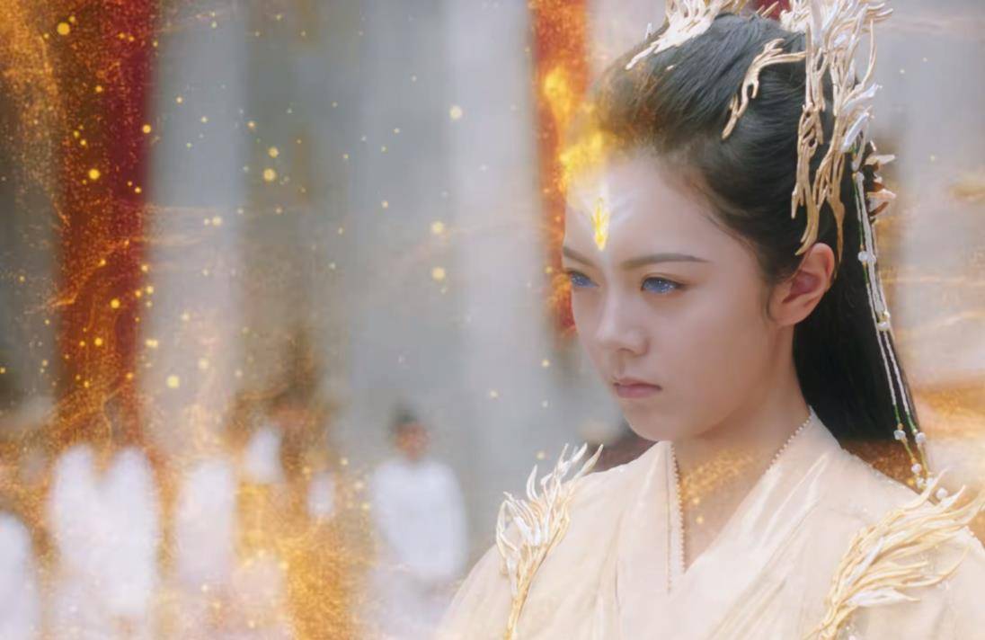 玲珑:血色世界下线,银妆竟然"黑化",作案的霍图欣将做出怎样的决定?