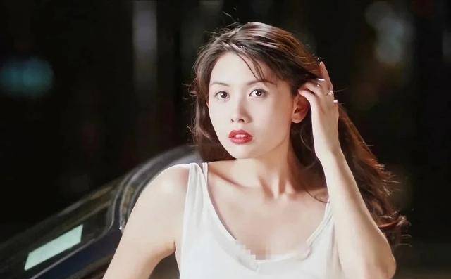邱淑贞近照曝光,富态样貌遭网友嘲讽胖大婶,为何女神不能变老?
