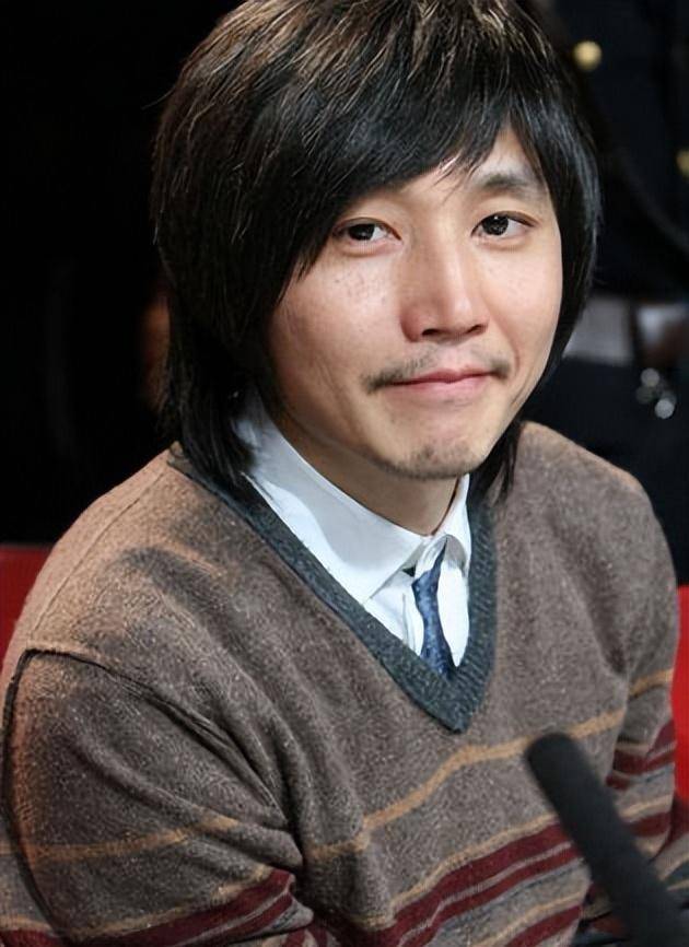 张亚东:离过两次婚,靠才华征服了7个女人,半个娱乐圈皆前任