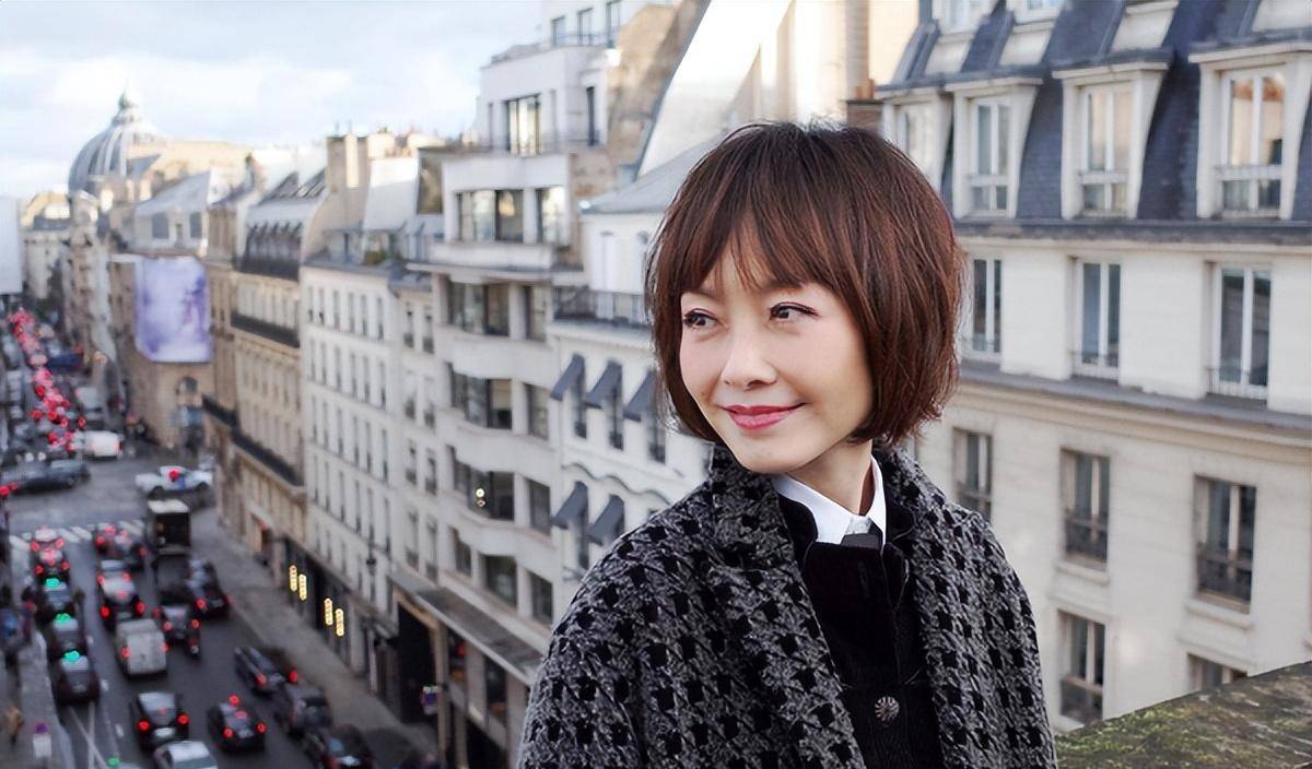 6位败光好感的主持:有人酒后失态,有人利欲熏心_鲁豫_乐嘉_连谢娜