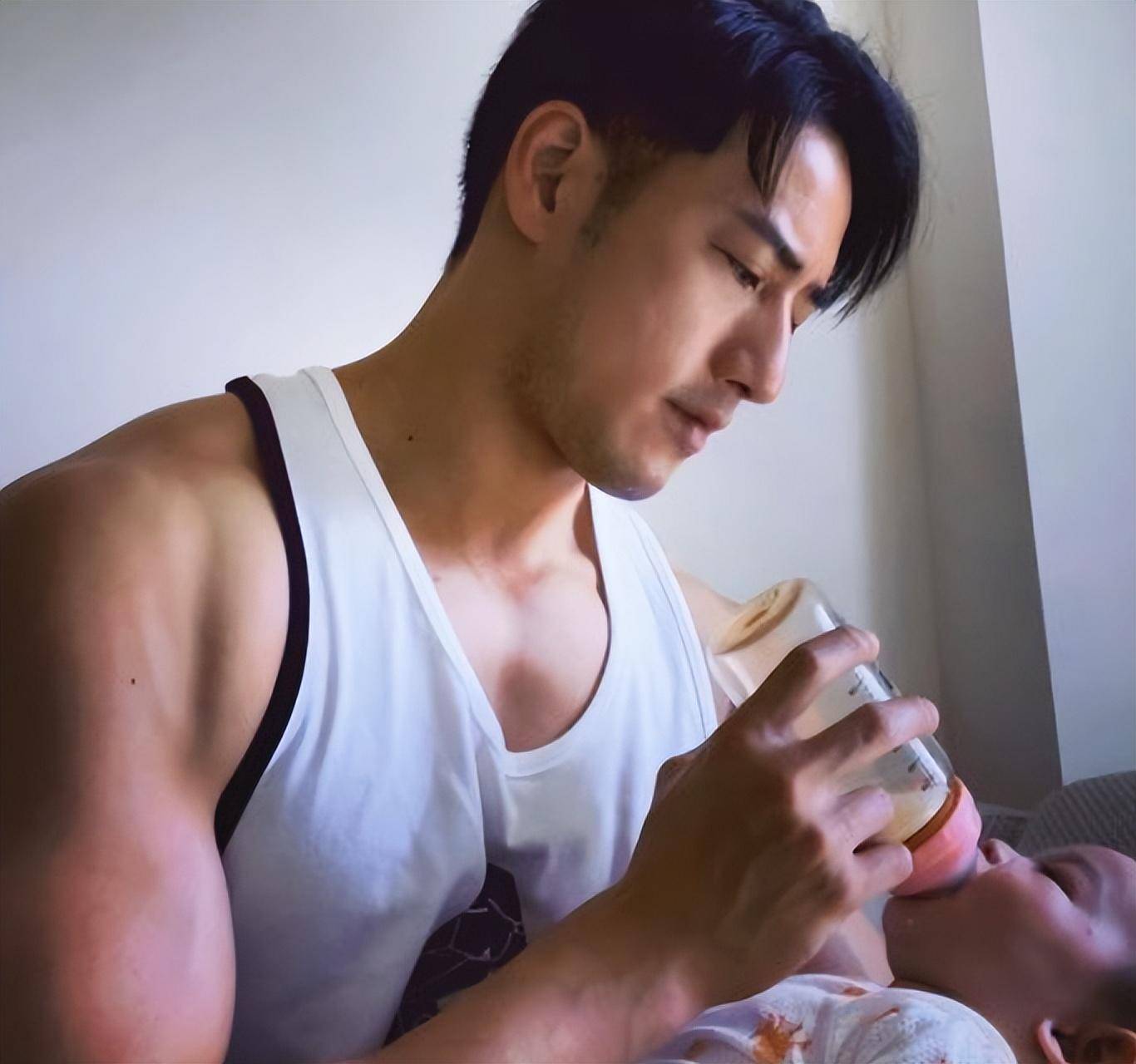 生病娃丢女子照顾,回应称喝酒误事_周孝安_天仁_安和