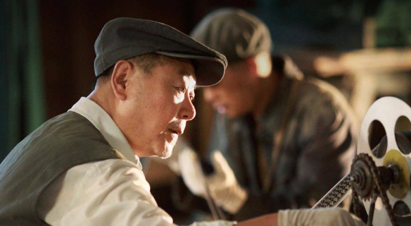 《一秒钟》用简单的手法演绎充满爱的剧情_电影_生活_张译