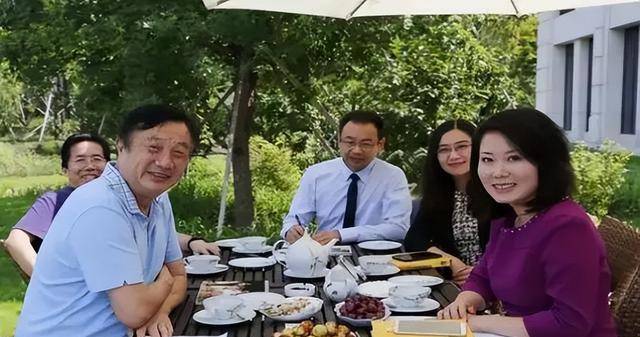 任正非之妻姚凌:容貌柔美,和男子差30岁,曾经是一位优秀的秘书_工作_安娜_华为