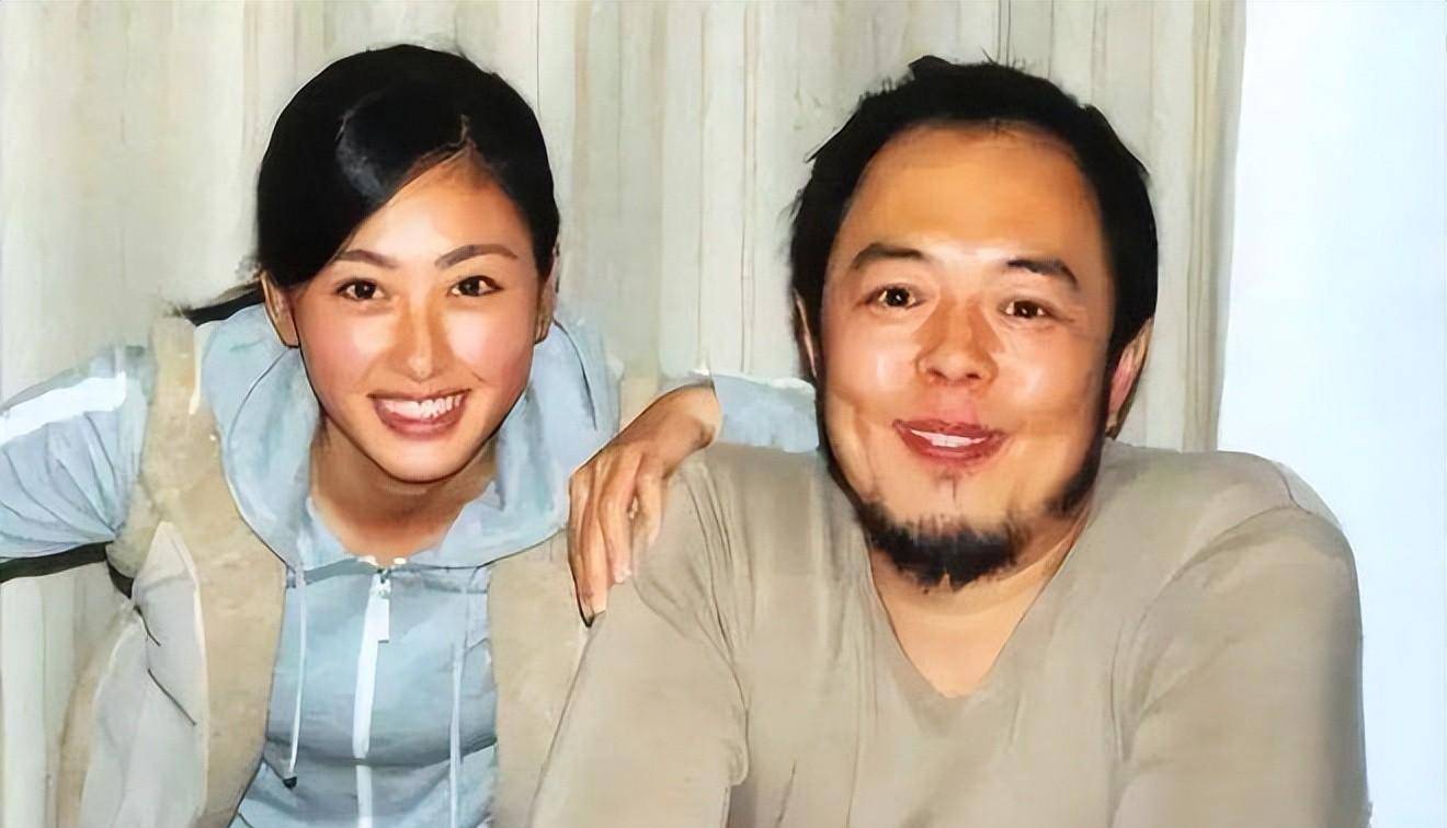 英籍华裔男演员张铁林,一生风流成性,最终还是走到了这一步_英国_国籍