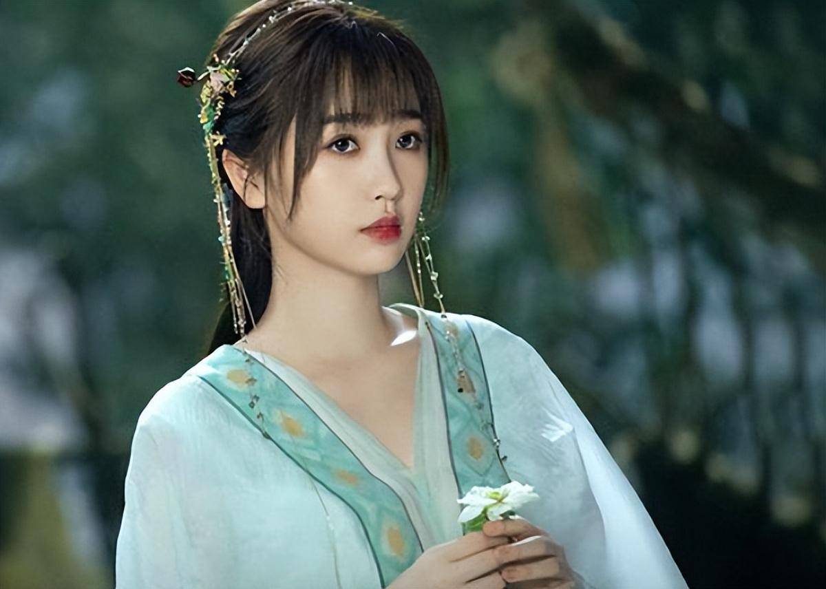 爱优腾暑期备播4部古装剧,杨紫肖战倍受期待,一部已经高糊预警_应渊君