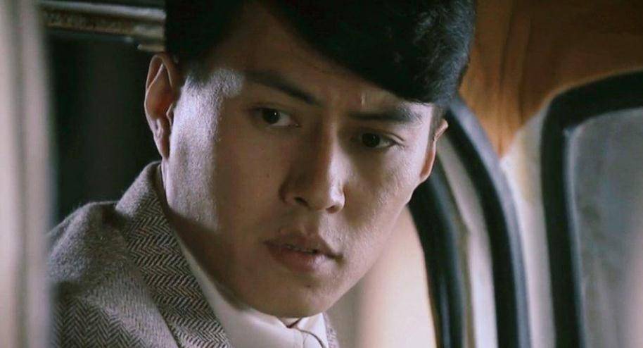 积压13年,《风雨上海滩》首播,男女主都成当红大咖,导演运气真好_靳东
