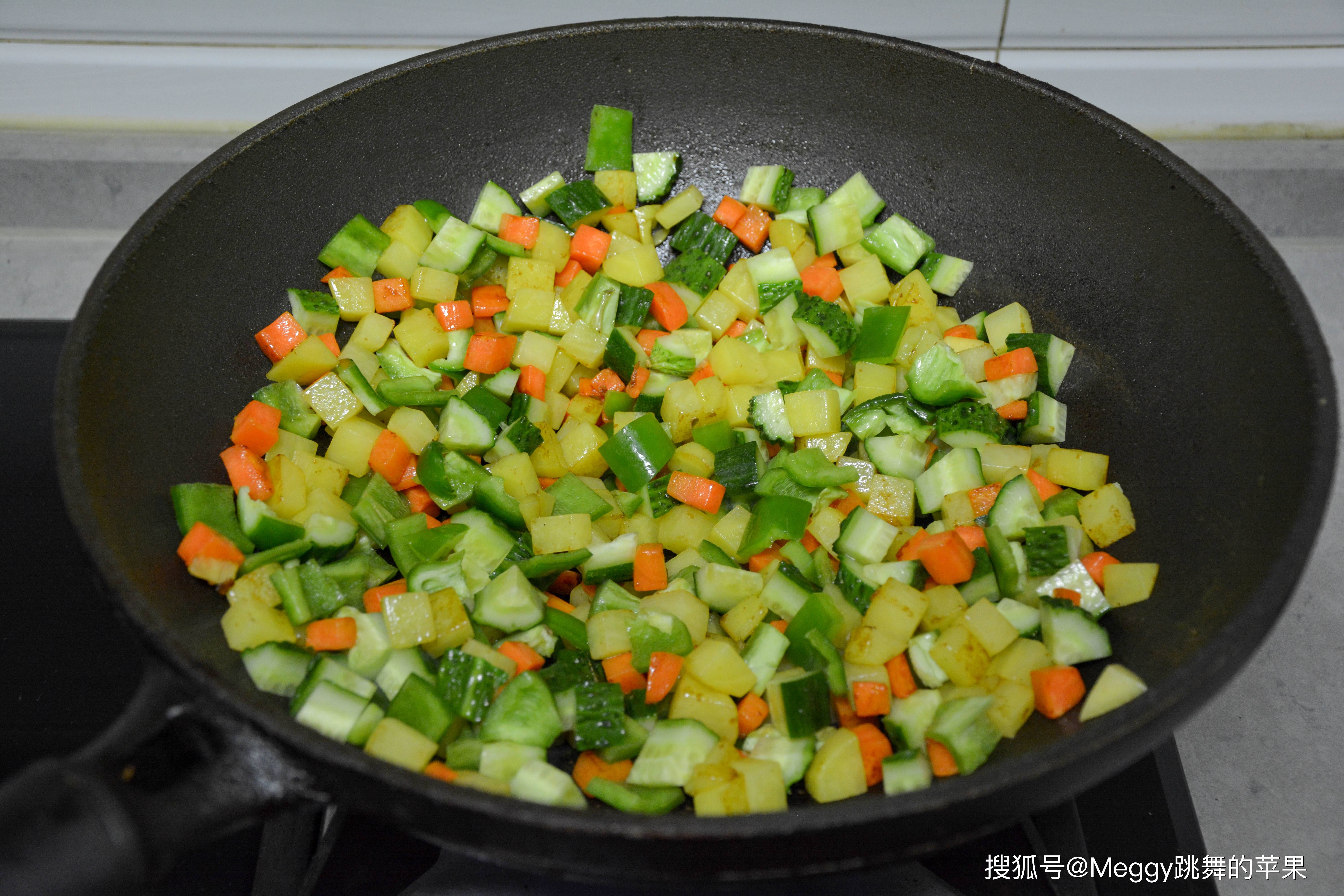 2道春天愛吃的炒菜,料多味足脆嫩,物美價廉,提高免疫力少生病_美食