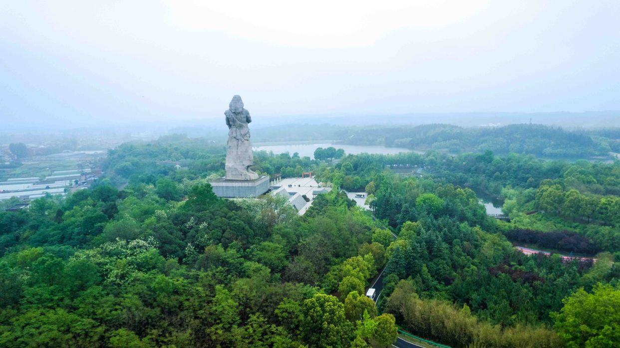 便前往了随州的炎帝神农故里参观,炎帝神农故里风景区位于随州市增都