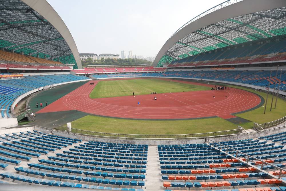 重庆奥体中心体育场恢复开放!_顶棚_改造_通道