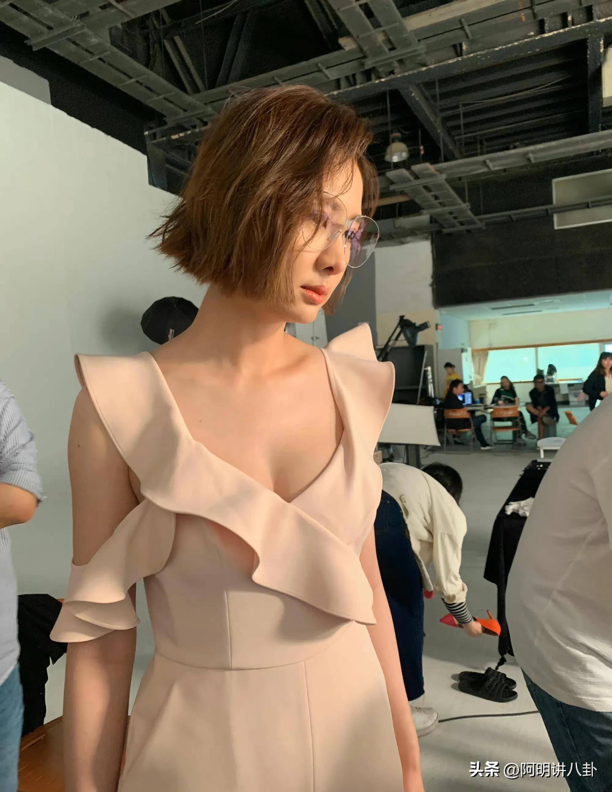 性感小天后安心亚,身材火辣诱惑,童颜娇媚动人,让人忍不住沉迷_生活