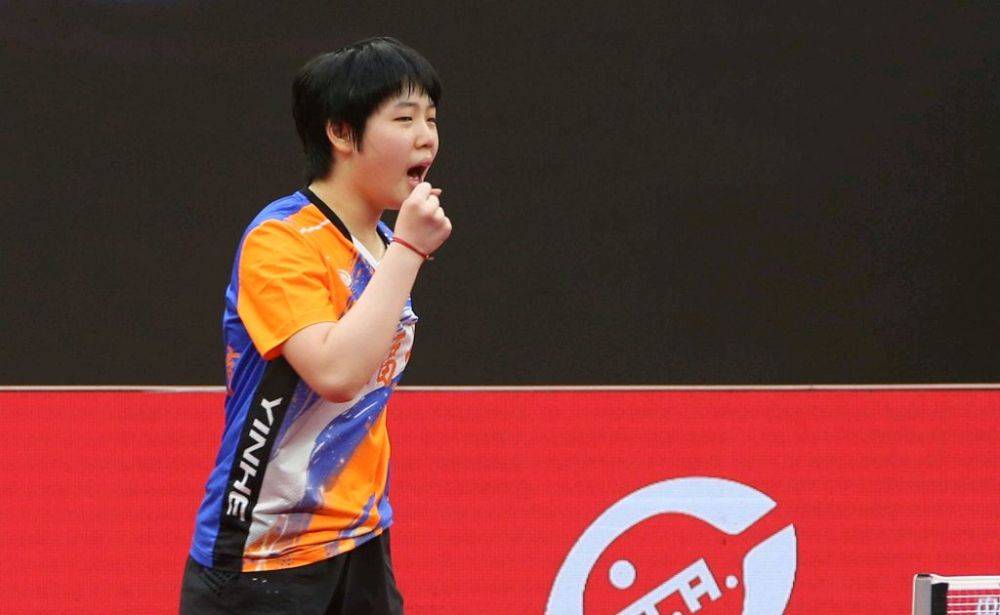 前路漫漫,女乒运动员——蒯曼_比赛_乒乓球_训练