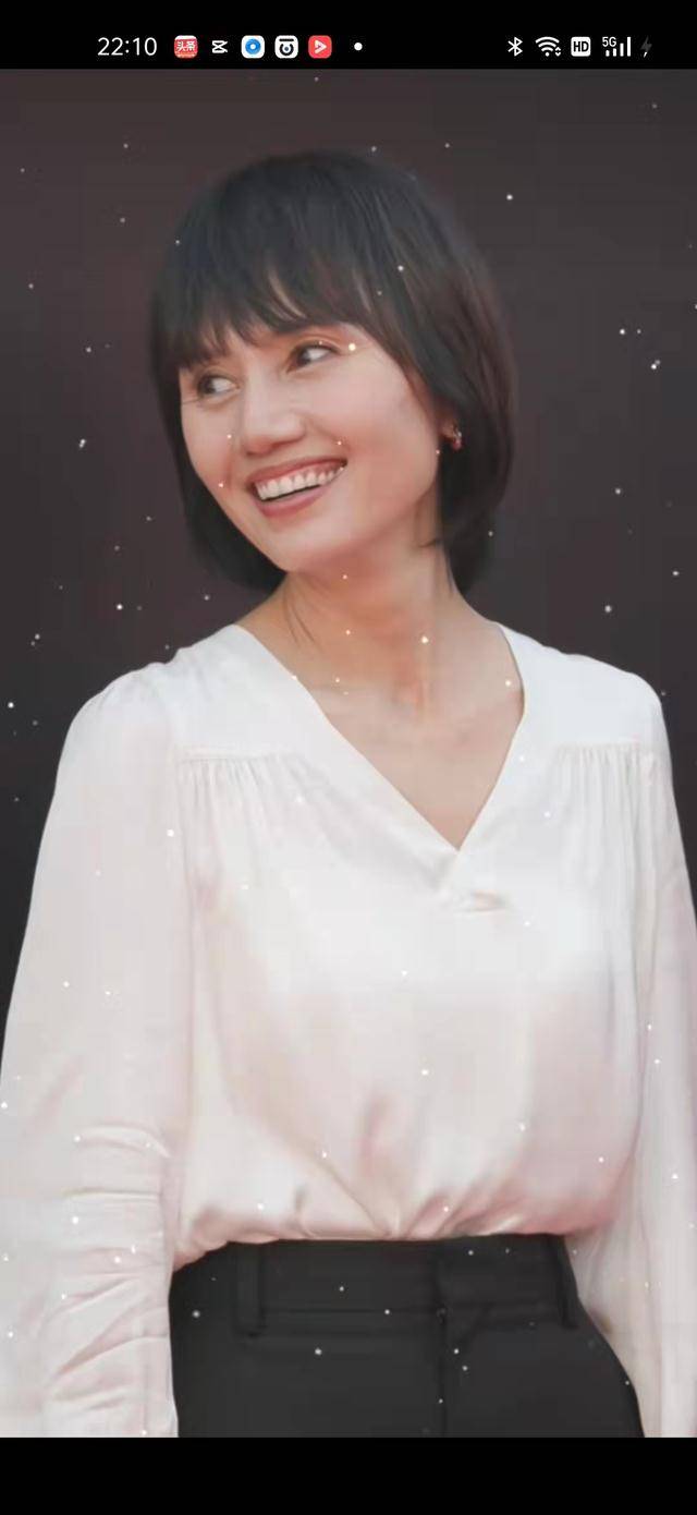 百花奖因肯定了袁泉而受到观众的肯定,她应当成为女演员的楷模_夏雨
