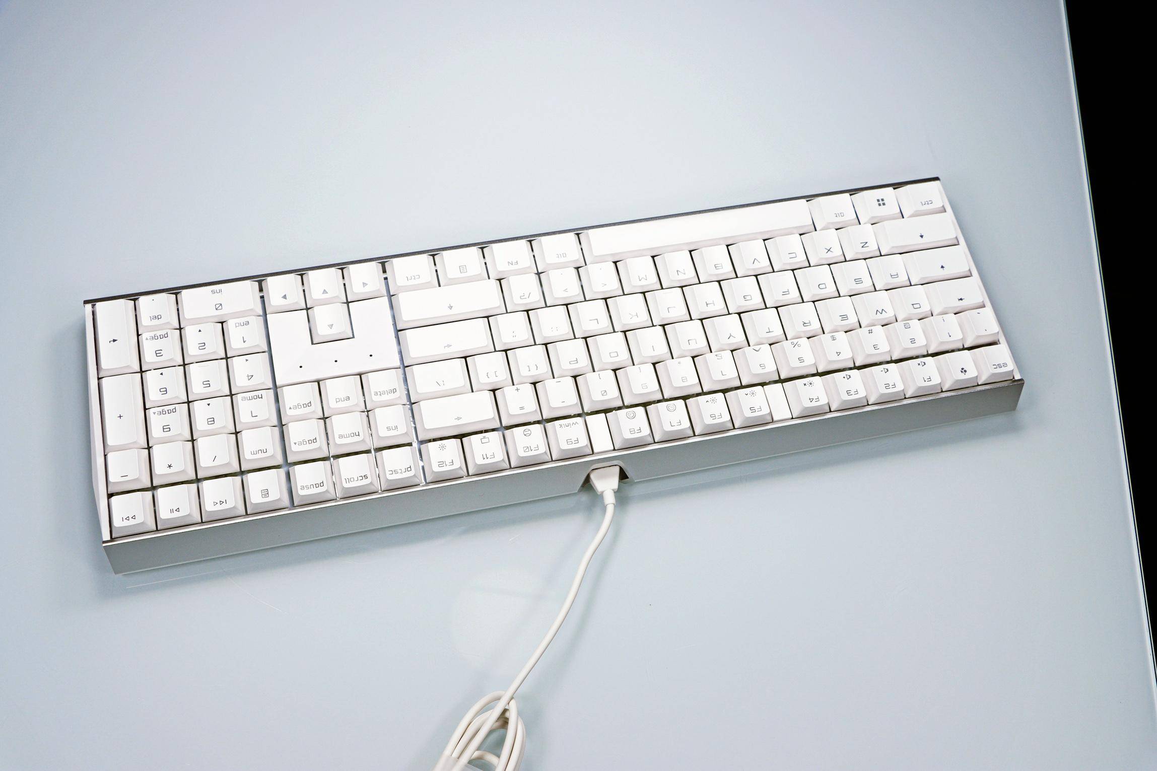 cherry 樱桃七十周年巨献!mx3.0s rgb 玉轴 选手版_键盘_机械_开关