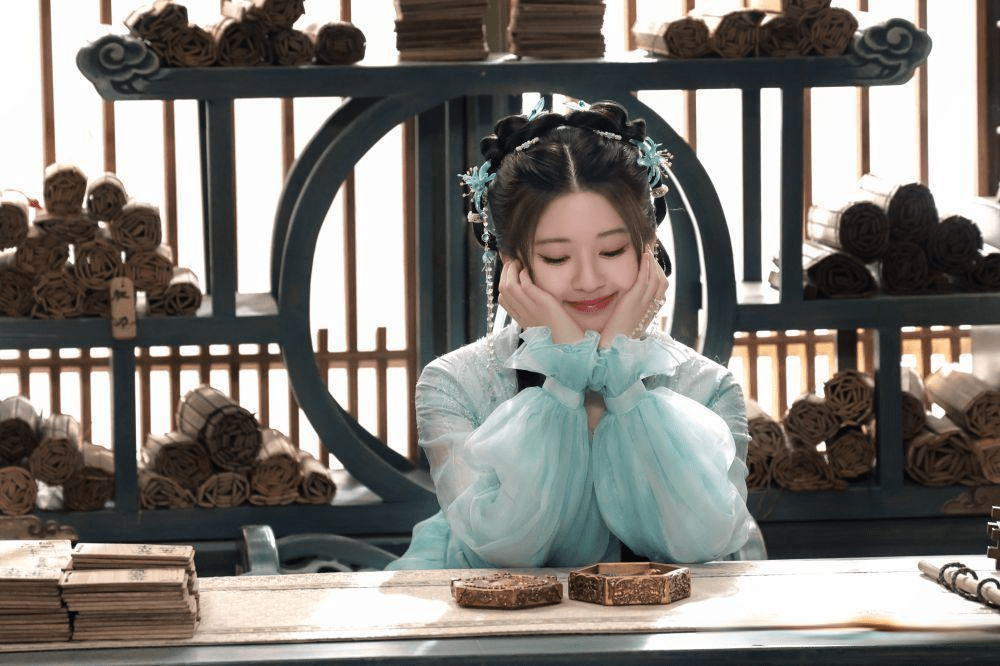赵露思被嘲绝望的文盲形象大伤,新剧《神隐》遭金主撤资真相曝光_人气