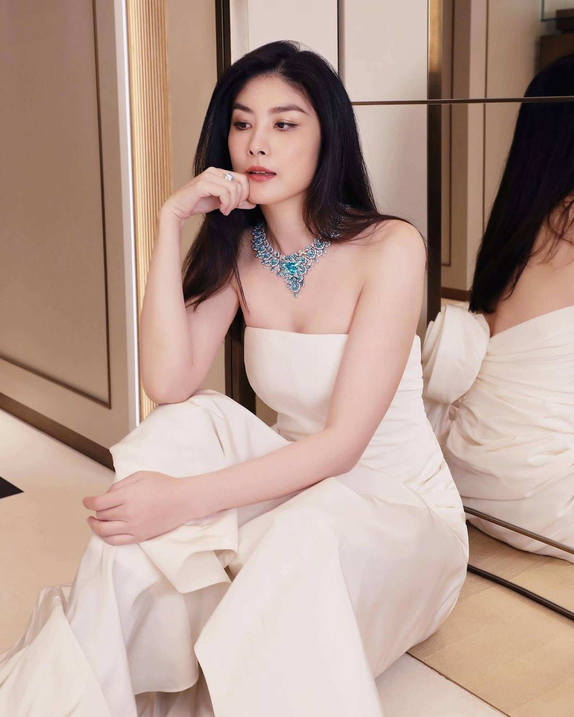 出院后,陈慧琳曾为一家杂志拍摄写真.