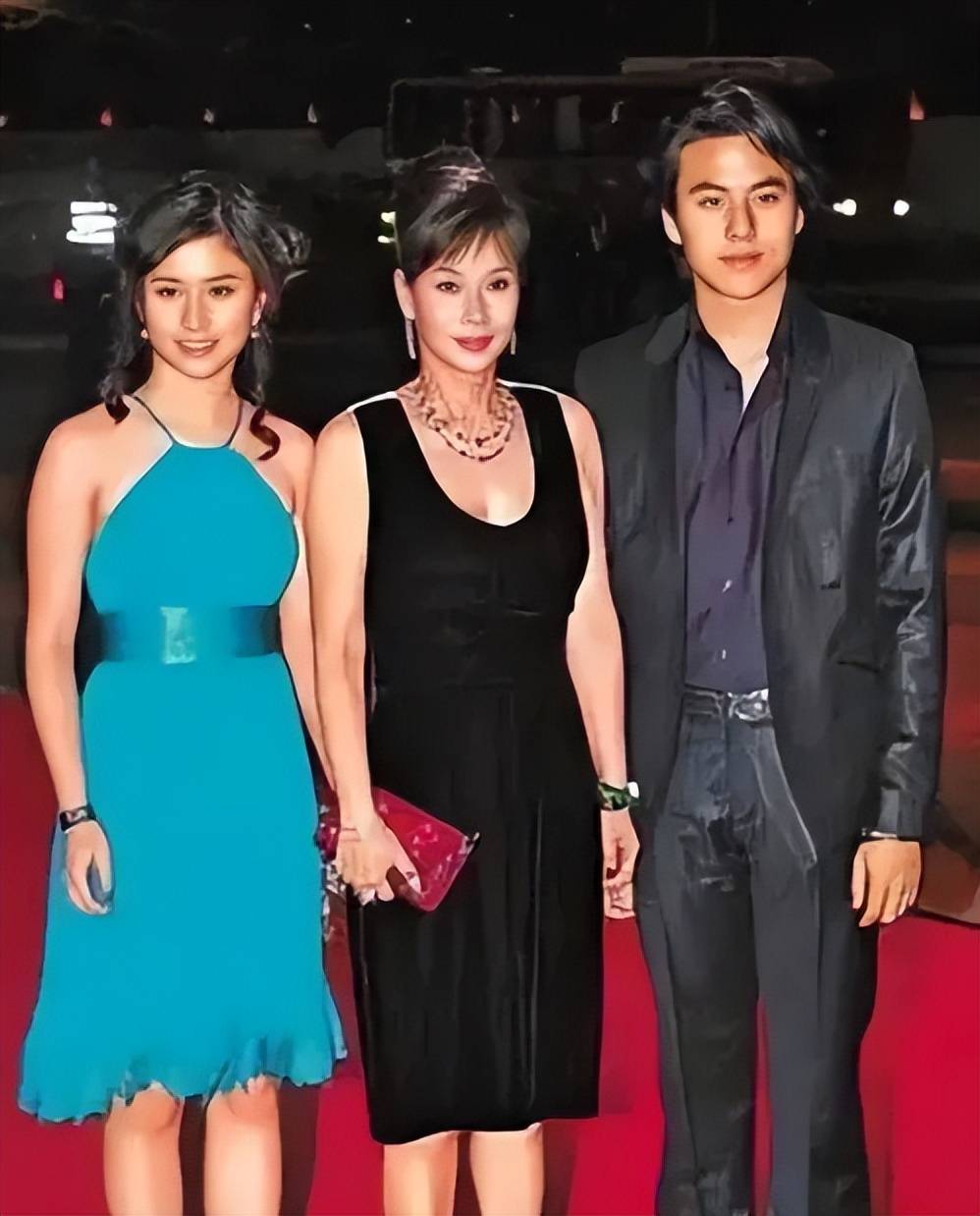 陈婉珍_何鸿燊_梁安琪