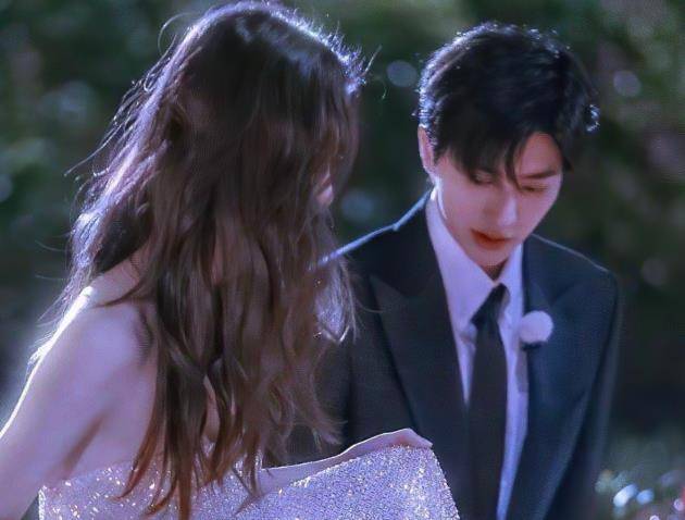 之前的陆地夫妇,后来的宋雨琦郑恺,还有如今的蔡徐坤和baby,虽然说