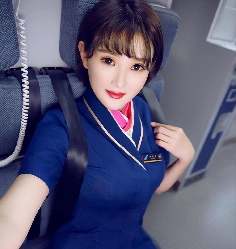 中国南方航空空姐,女演员曾经顶着哈尔滨航空航天大学校花的头衔