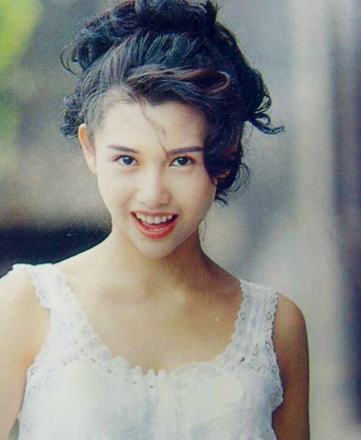 邱淑贞，为何败给了舒淇？或许这是王晶唯一的遗憾_手机搜狐网