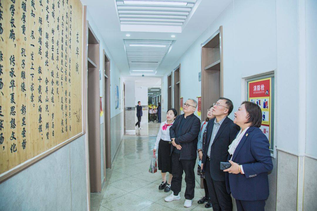 《学习报》社携手太原市东华门小学开展经典诵读活动_传统文化教育