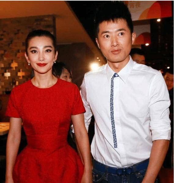 任泉宠了12年的妻子曝光,是我们熟悉的她,那么多年0绯闻