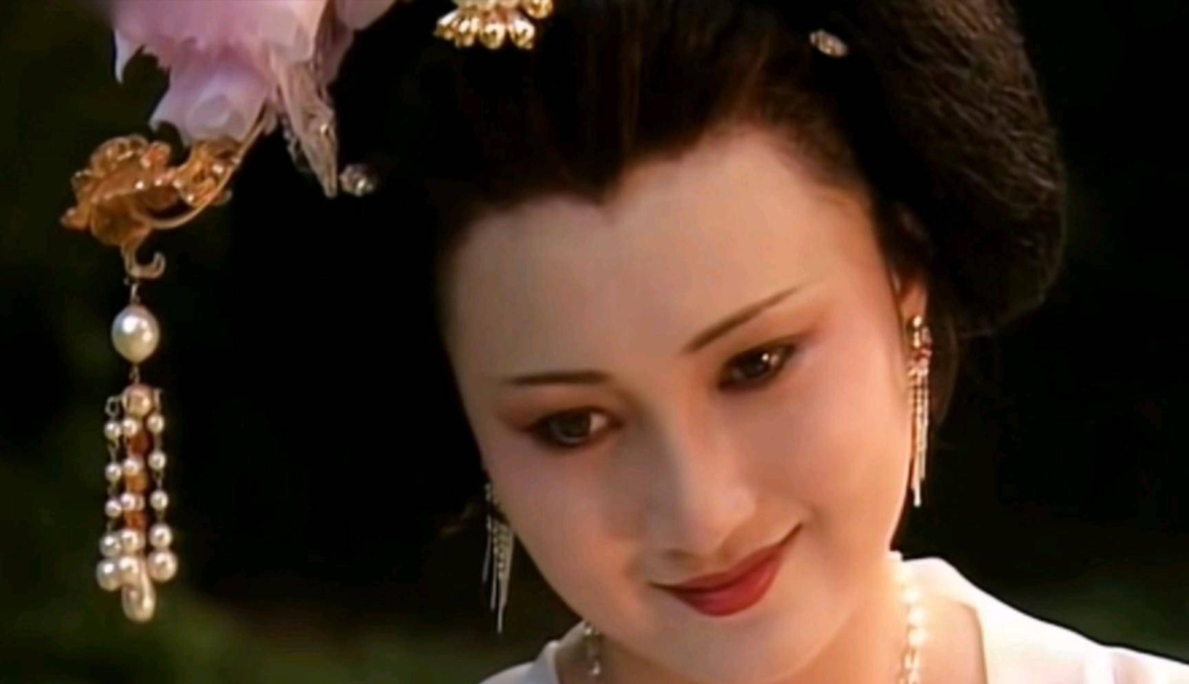 "最美杨贵妃"林芳兵:因美貌遭人算计,为角色不惜落下终身疾病_唐明皇