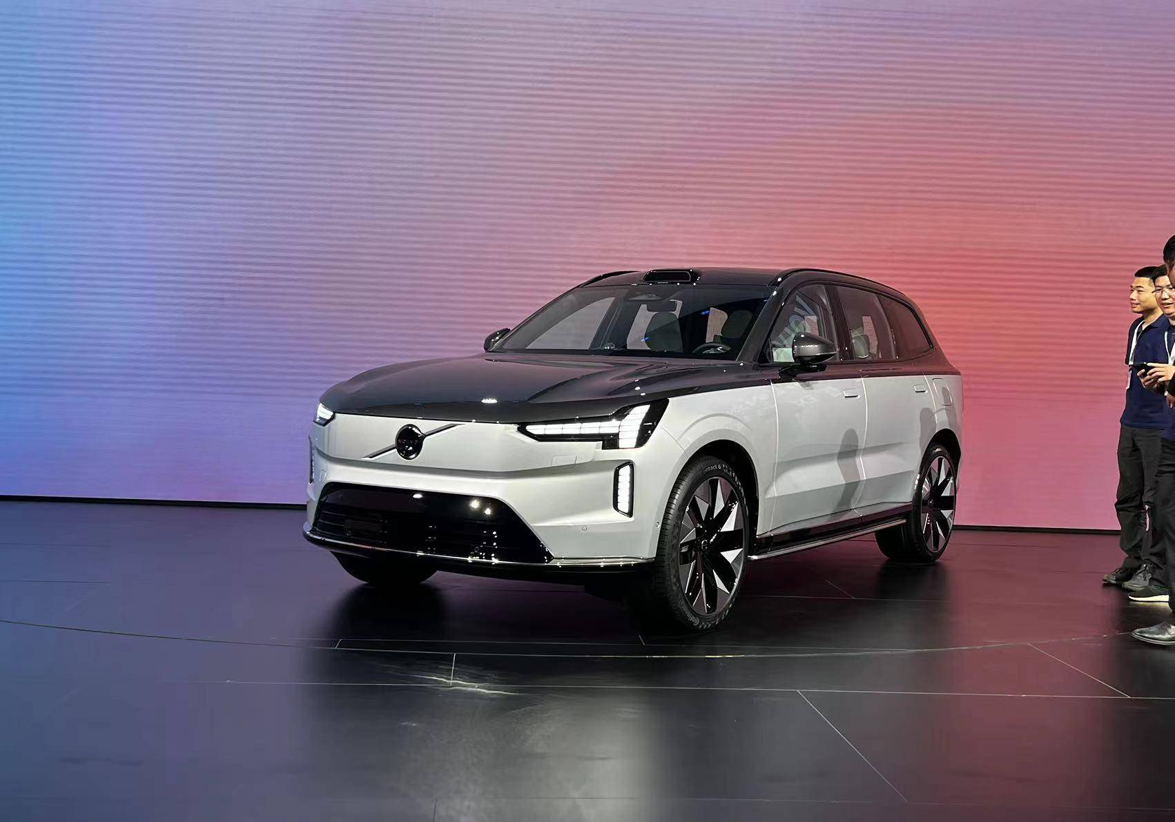 沃尔沃ex90国内首发亮相,定位中大型电动suv_搜狐汽车_搜狐网