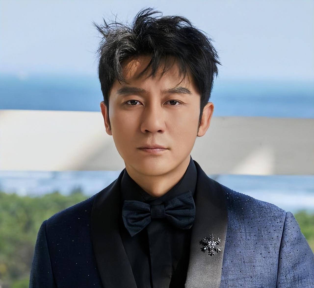 李晨脱口而出"女生是累赘",深夜致歉,引网友争议