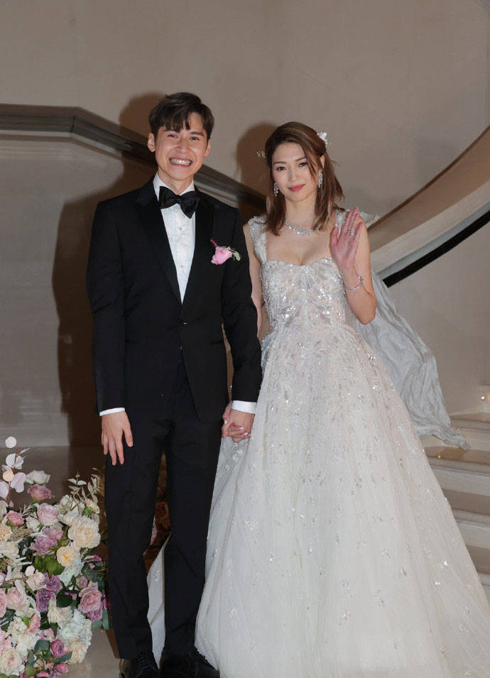 其实连诗雅从小家境就不俗!