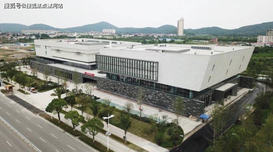 嘉兴港区锦望名邸-目前最火的新开楼盘，福利多多来电享受团购9折优惠！！！
