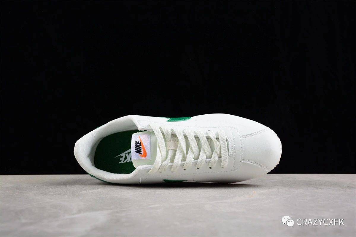 耐克阿甘 nike cortez gorge green 元年复古白绿慢跑鞋_皮革_细节
