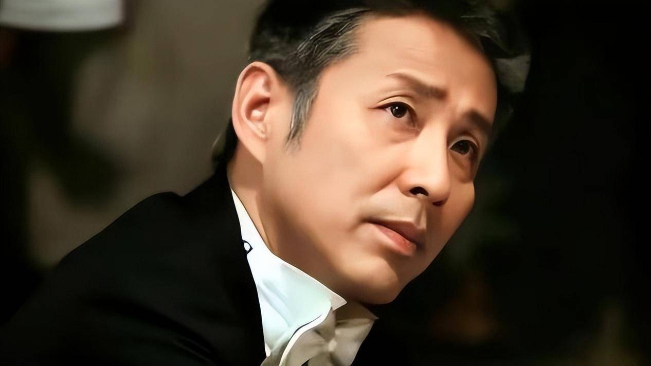 为了说服他戒烟和限制饮酒,他的儿子和女儿成了特别说客.