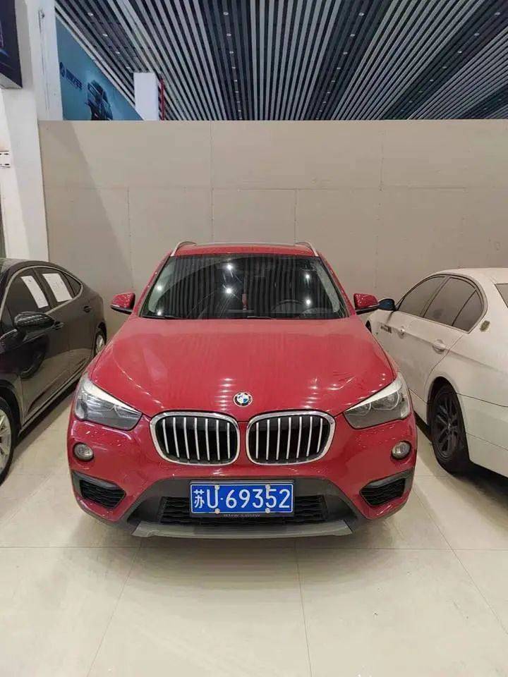 车牌号为苏u69352的机动车一辆苏州市吴中区人民法院这辆车出厂日期为