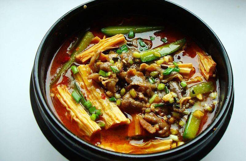 肥牛不要老吃火锅了,这样做,香浓又入味,米饭的好搭档啊_石锅_腐竹