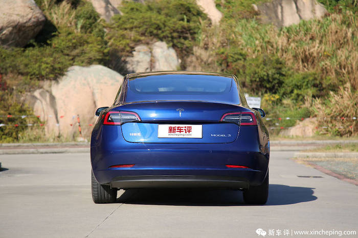 连尾灯都要省钱？新款特斯拉Model 3曝光，售价或20万起_搜狐汽车_搜狐网