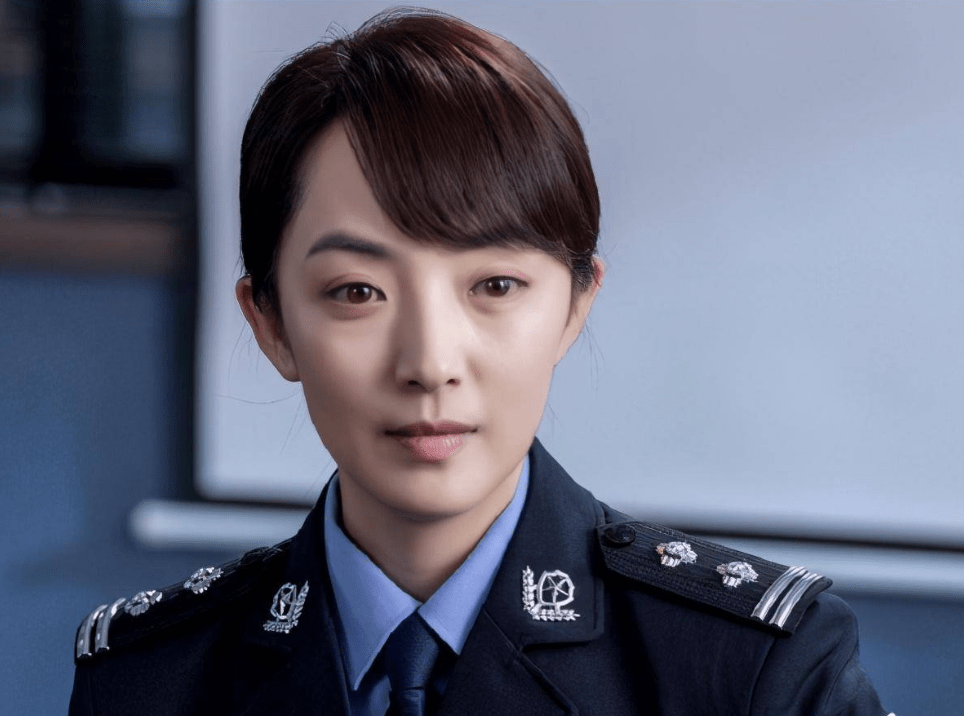 后来,在与欧豪主演的《黑白禁区》中,饰演的"杨晓蕾"更是让观众对其的