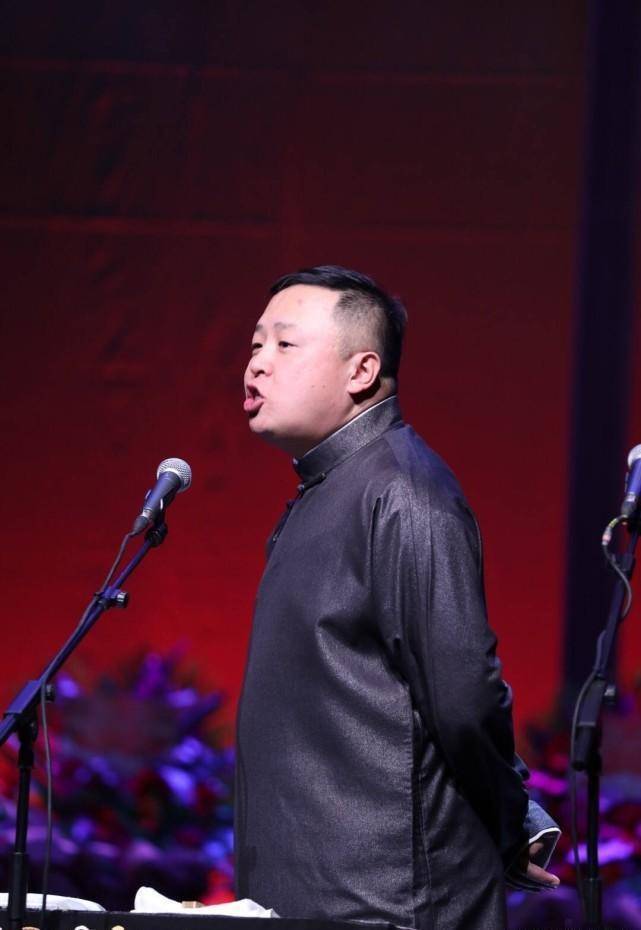 《吐槽大会》:阎鹤祥让人怀念,他的稿子明明一般,为何燃炸全场_节目