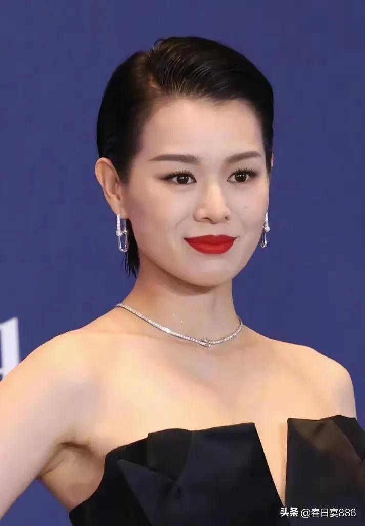 李昀锐范丞丞许凯陆柯燃曾可妮周涛文淇惠英红佟丽娅刘令姿张俪古力