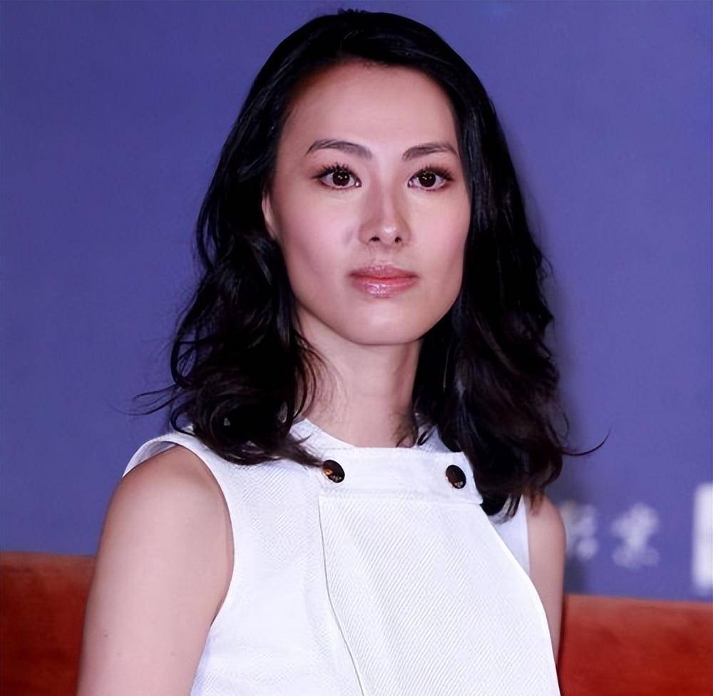 梁洛施:与相差21岁的李泽楷相恋,为他两年生三子,后被"抛弃"_李嘉诚