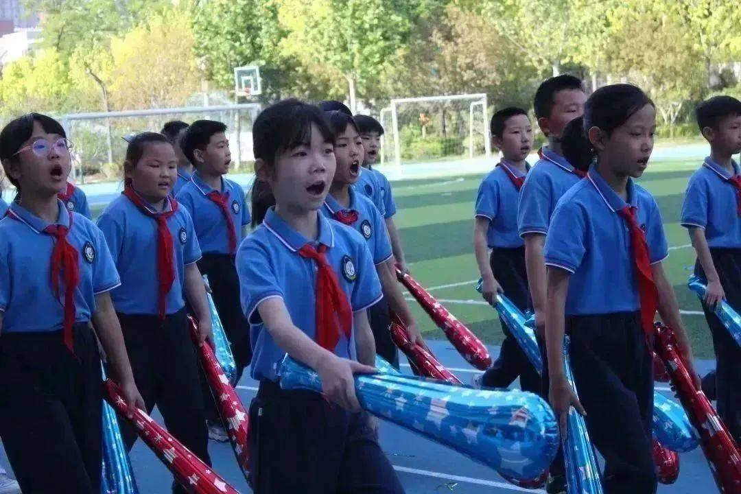 展宏景风采,练强健体魄 ——西安市宏景小学2023年春季田径运动会