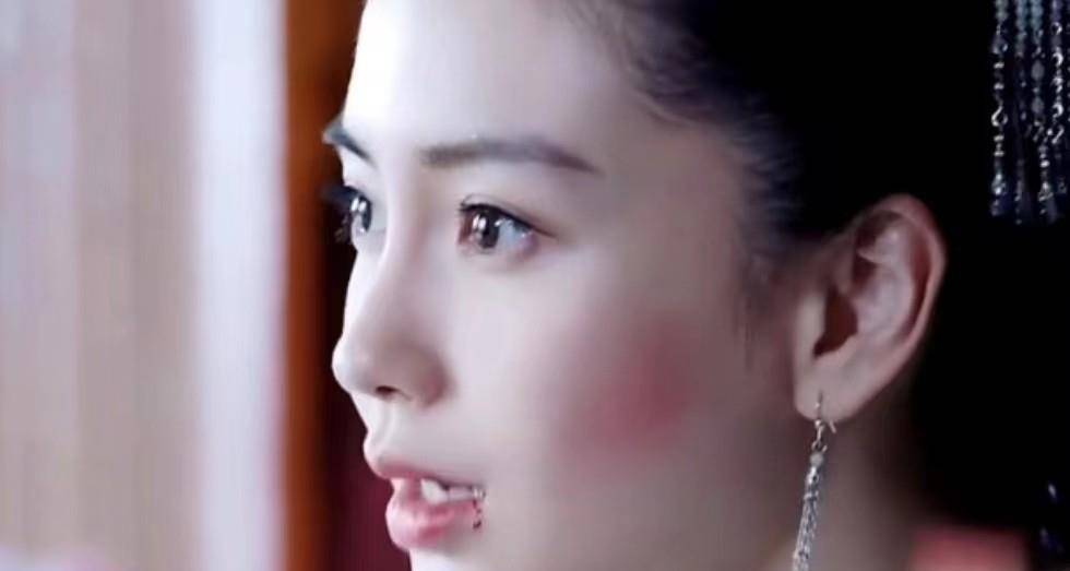 戏"别硬演,有人演得让人心疼,有人把观众当低智商_辛芷蕾_周迅_赵丽颖