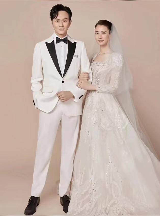 被这18位女明星的婚纱照甜到了,看完你最想拍哪组同款?