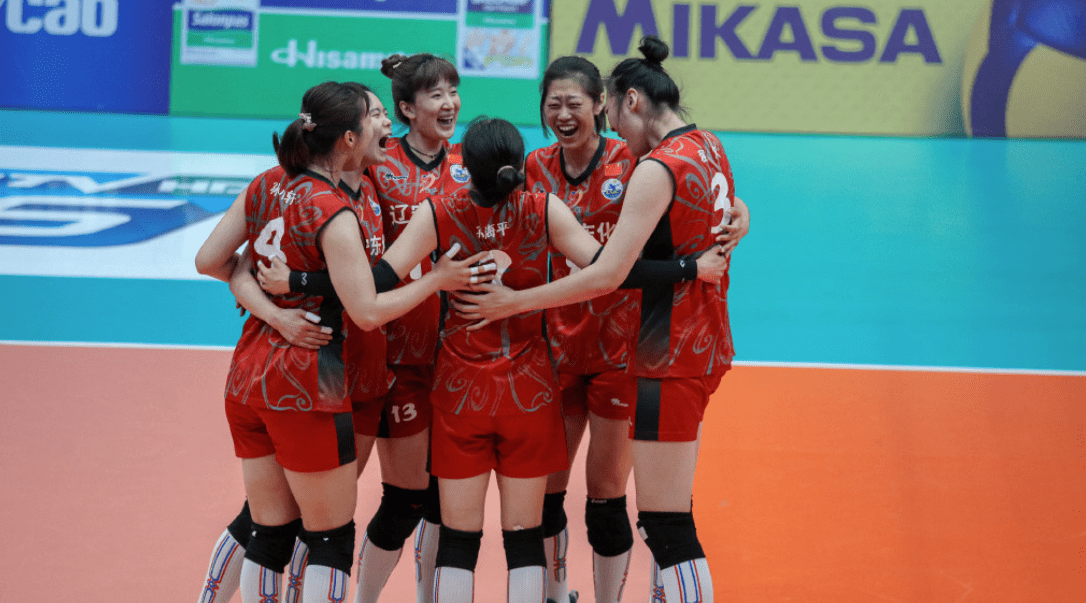 辽宁女排提前出局,裁判误判比赛,日籍教练战术遭质疑_吉田敏_防守