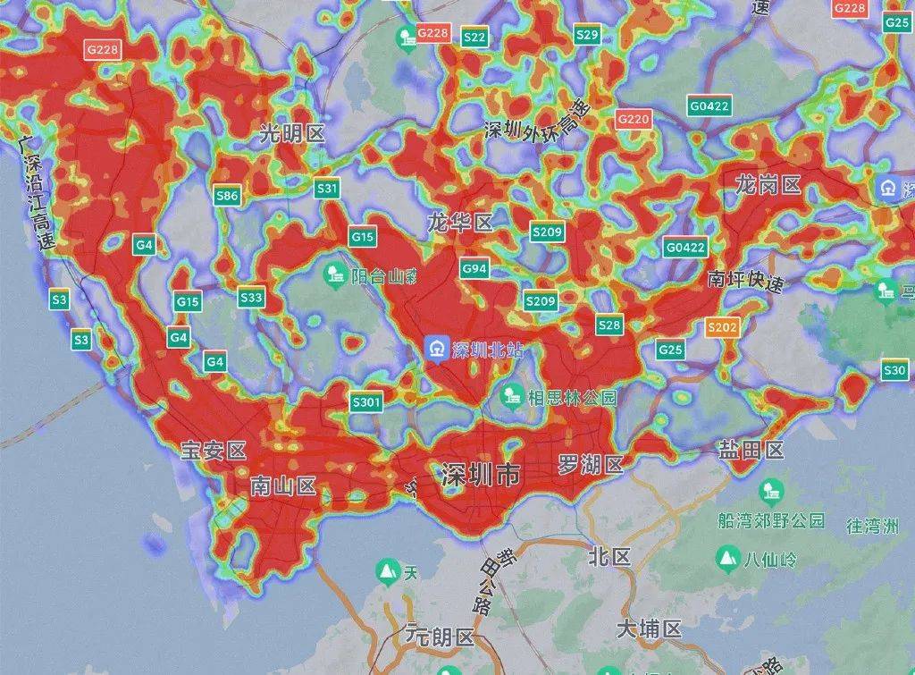 但实际上呢?这是五一假期深圳地区的热力图,颜色越深,人流量越大