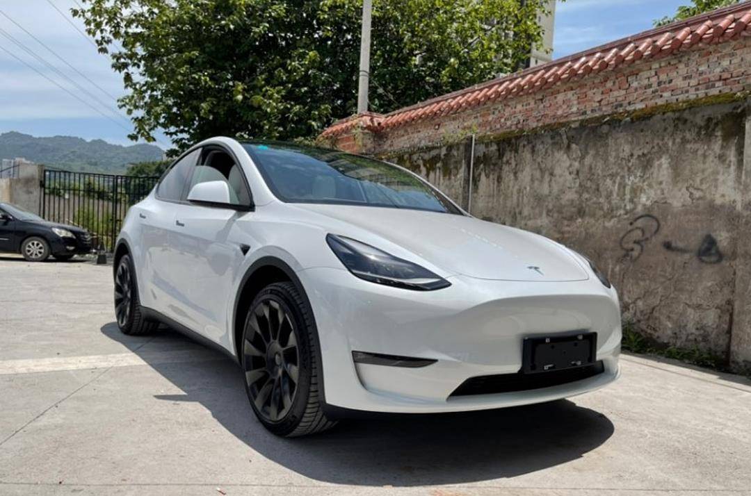 特斯拉中型suv价位下探至27.