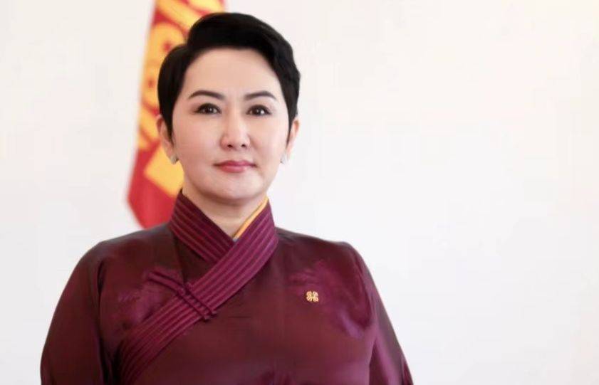 据中国青年网报道,近日,中国外长秦刚,与访华的蒙古国外长巴特策策格